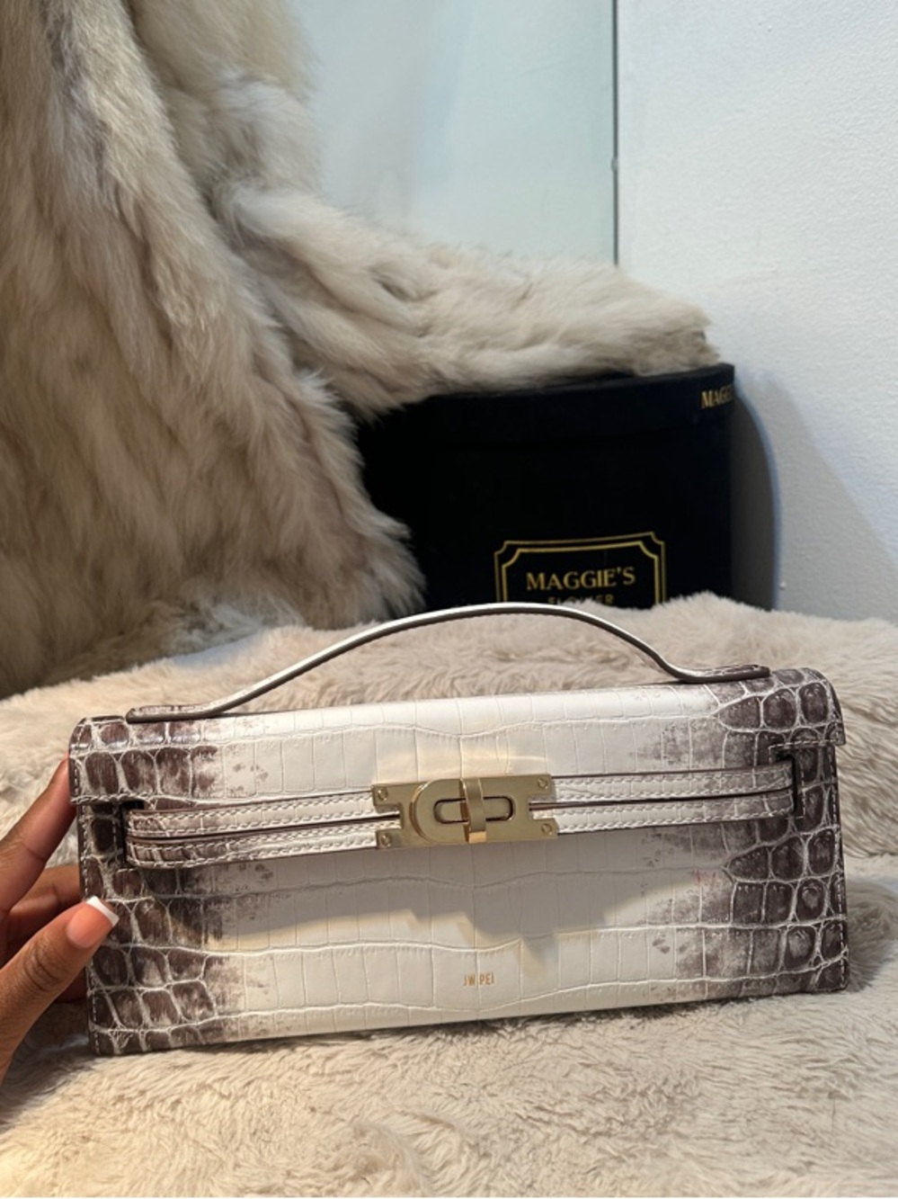 JWPEI White & Gray Croc-Embossed Top Handle Bag with Gold Hardware